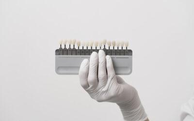 Carillas dentales en Vitoria: qué son, tipos y para quién están indicadas